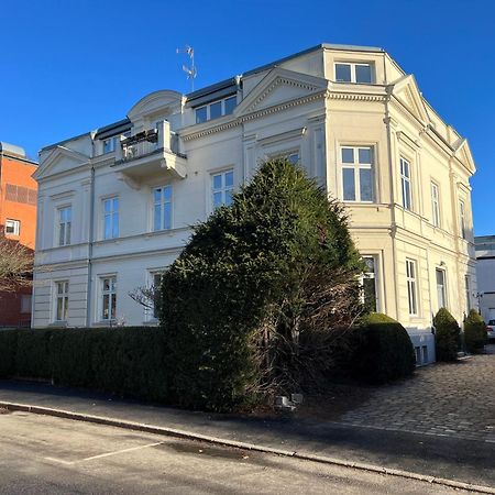 The Embassy Apartment Lund Exterior photo